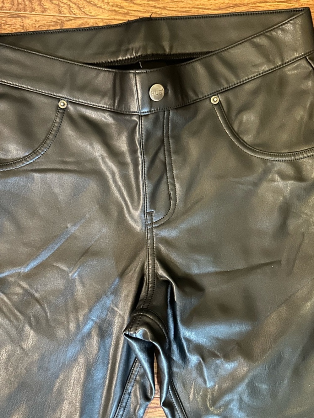 HUE Black Faux Leather Leggings with Branded Button